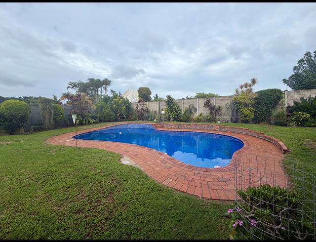 4 BEDROOM HOUSE FOR SALE IN MEER EN SEE